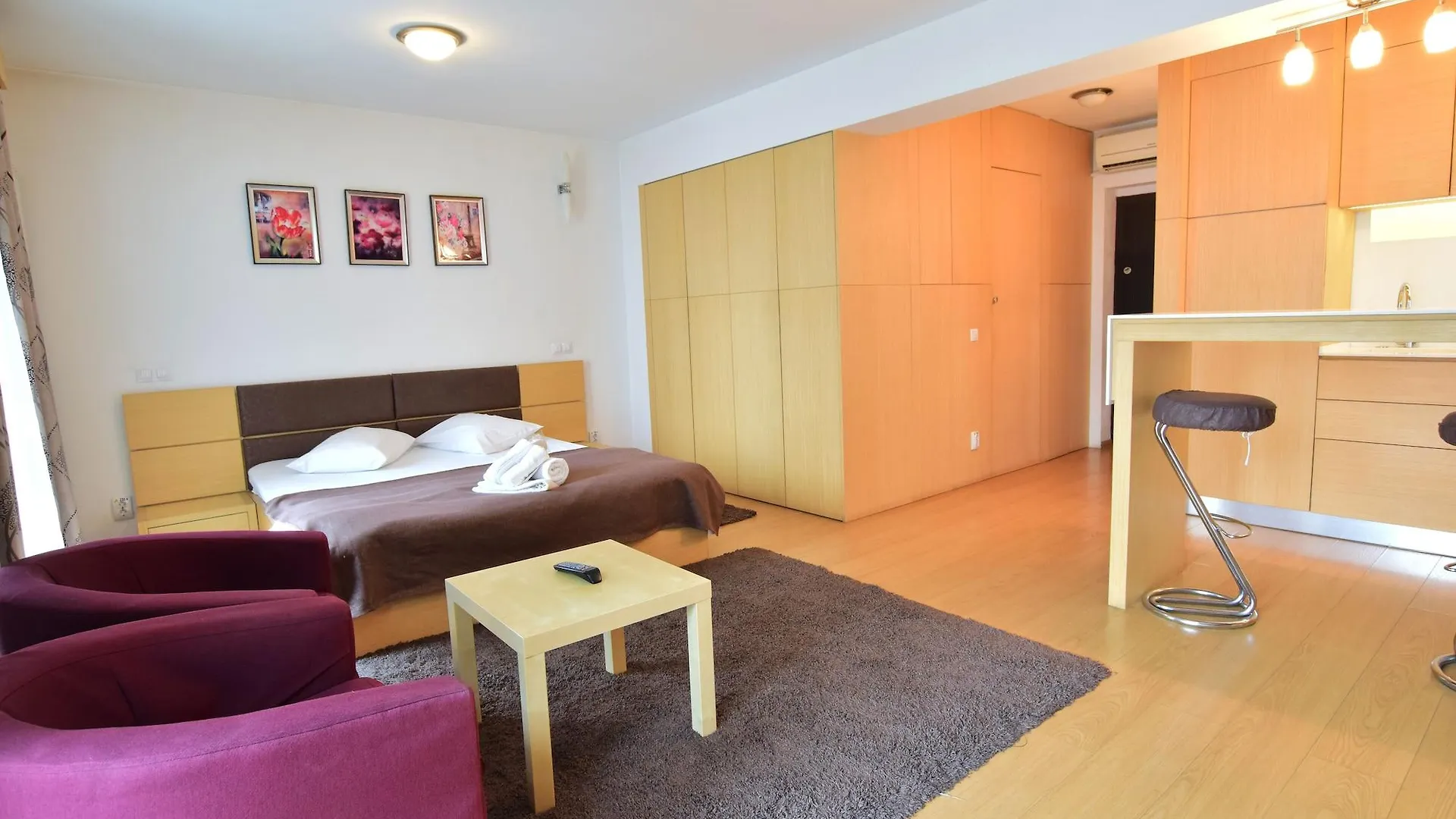 Decebal Residence Apartments Bukarest 3*,