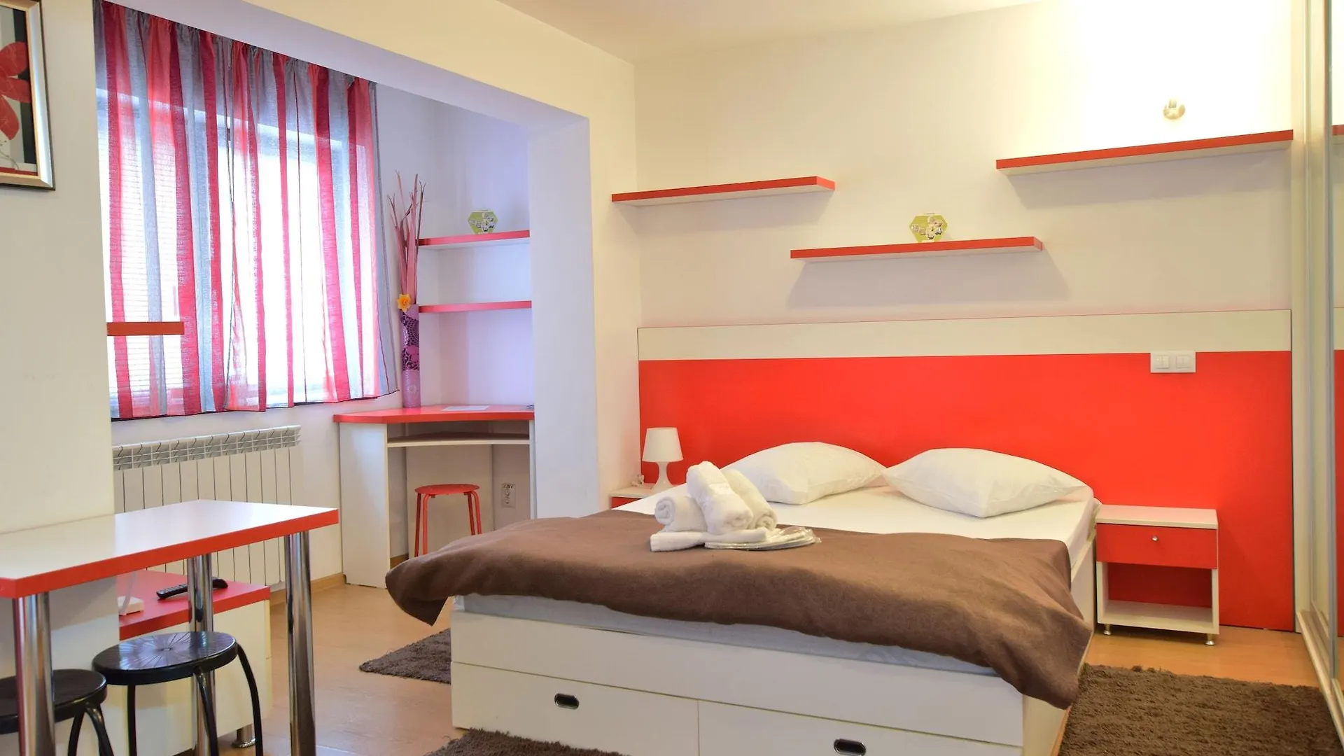 Decebal Residence Apartments Бухарест Апарт-отель
