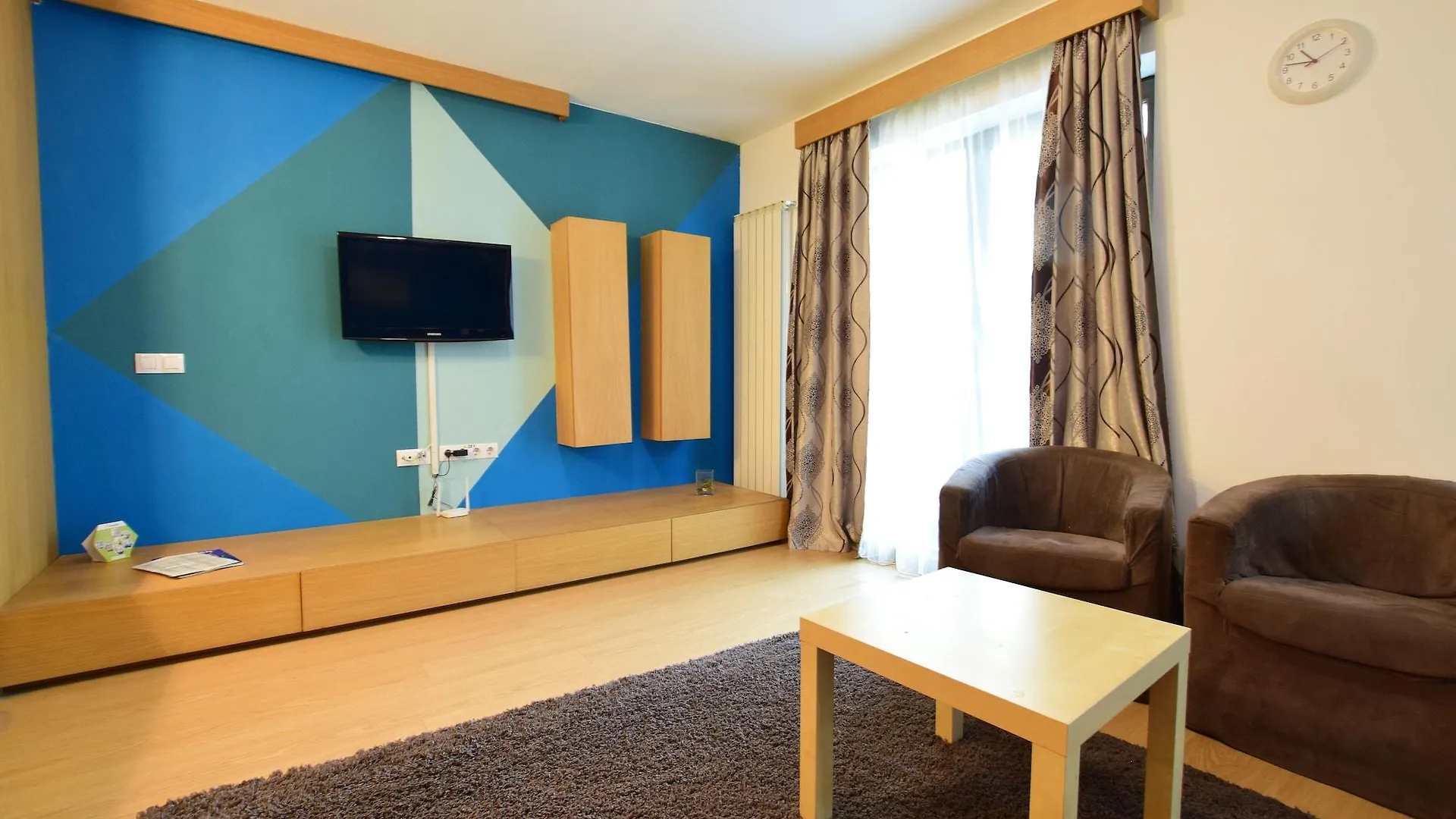 *** Апарт-отель Decebal Residence Apartments Бухарест Румыния